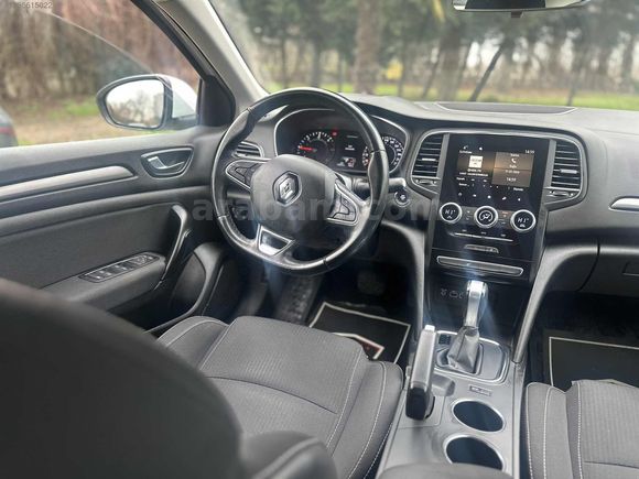ÖZENLER OTO'DAN HATASIZ MEGANE TOUCH