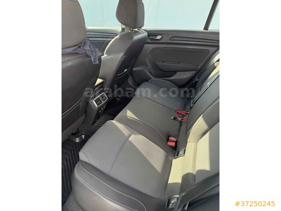 Sahibinden Renault Megane 1.5 Blue DCI Touch 2022 Model 
