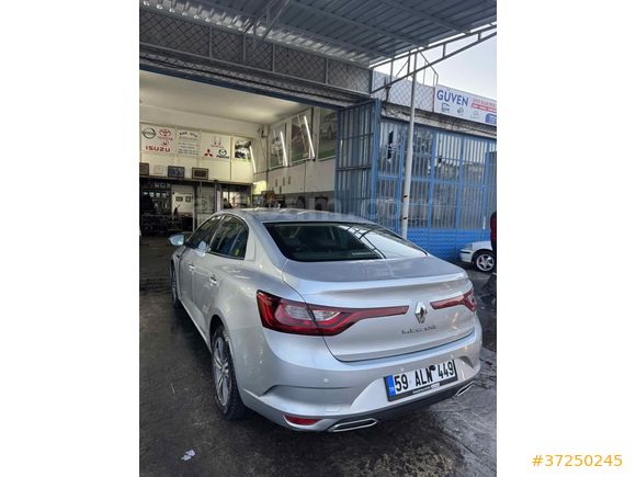 Sahibinden Renault Megane 1.5 Blue DCI Touch 2022 Model 
