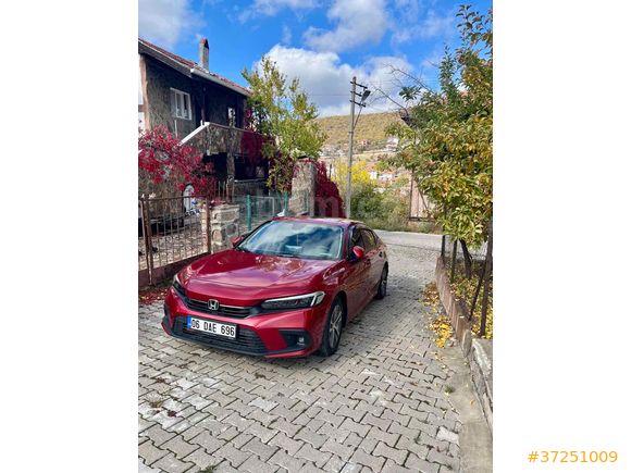 Sahibinden Honda Civic 1.5 i-VTEC Eco Elegance 2022 Model  86.500 km Kırmızı
