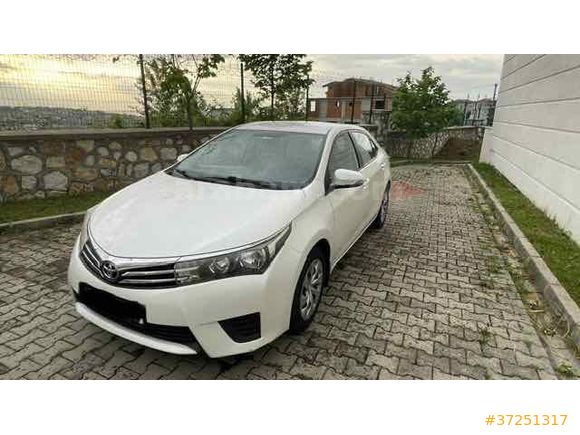Sahibinden Toyota Corolla 1.33 Life 2015 Model Yalova 109.000 km Beyaz