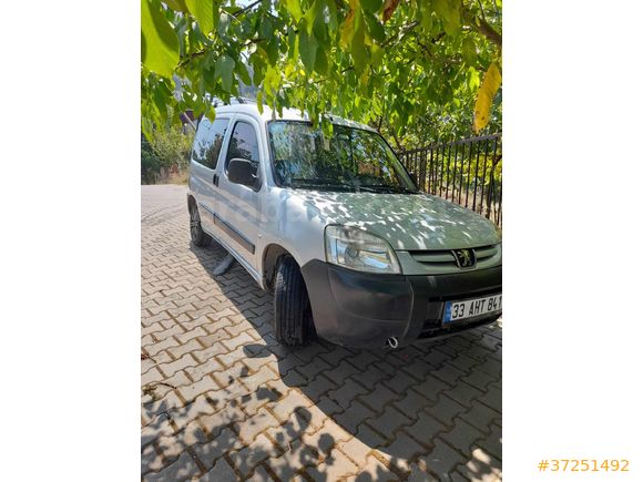 Sahibinden Peugeot Partner 1.9 D 2008 Model