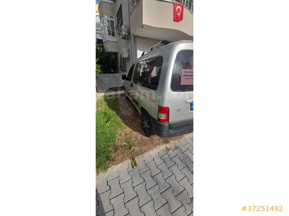 Sahibinden Peugeot Partner 1.9 D 2008 Model