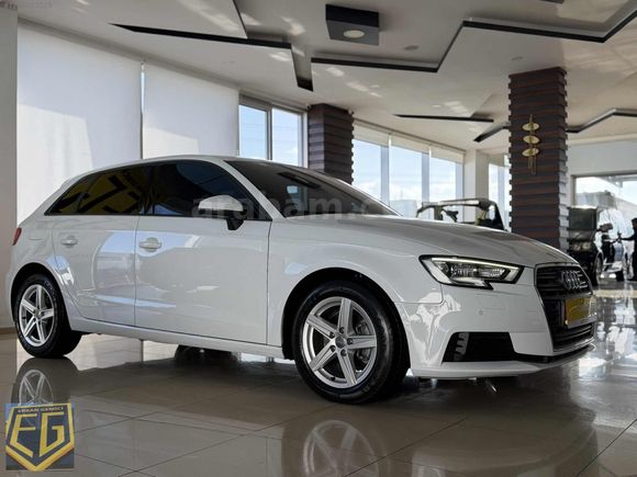 Özkardeş'den 2018 Audi A3 77Bin Km'de Orjinal Masrafsız""