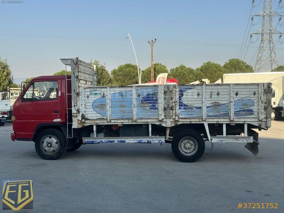 Özkardeş'den 1993 Isuzu NPR Açık Kasalı...