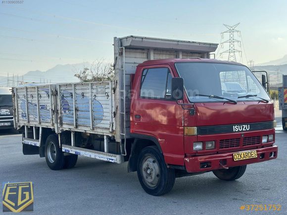 Özkardeş'den 1993 Isuzu NPR Açık Kasalı...