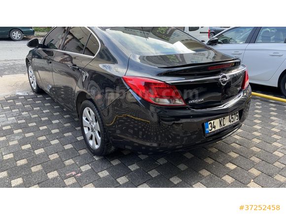 Sahibinden Opel Insignia 2.0 CDTI Edition Elegance 2013 Model