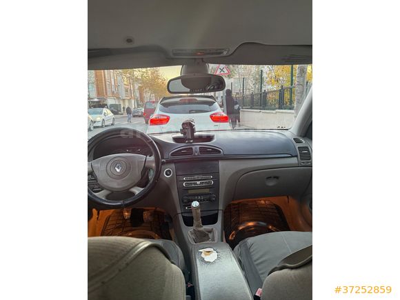 Sahibinden Renault Laguna 1.6 Privilege 2006 Model
