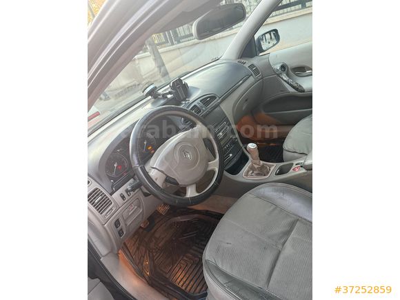 Sahibinden Renault Laguna 1.6 Privilege 2006 Model