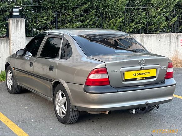 98 MODEL OPEL VECTRA