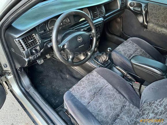98 MODEL OPEL VECTRA