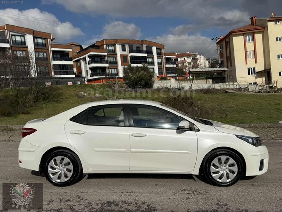 İLK SAHİBİNDEN HATASIZ DÜŞÜK KM COROLLA