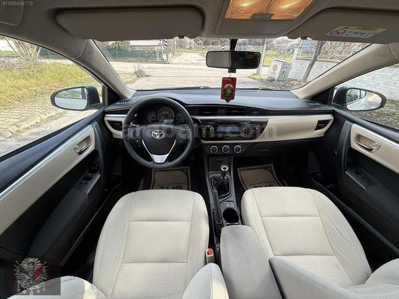 İLK SAHİBİNDEN HATASIZ DÜŞÜK KM COROLLA
