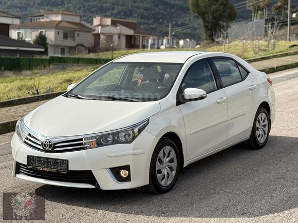 İLK SAHİBİNDEN HATASIZ DÜŞÜK KM COROLLA