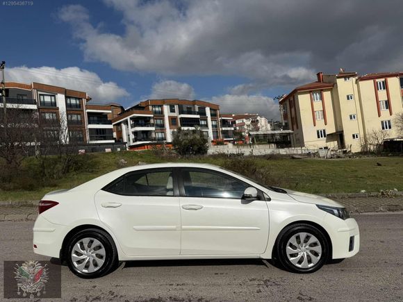 İLK SAHİBİNDEN HATASIZ DÜŞÜK KM COROLLA