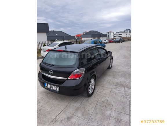 Sahibinden Opel Astra 1.6 Essentia 2011 Model  Siyah