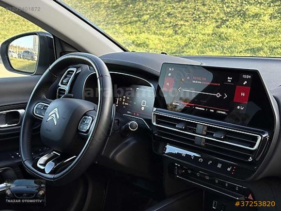 2024 MODEL HATASIZ BOYASIZ 17.000 KM'de C5 AİRCROSS SHİNE BOLD