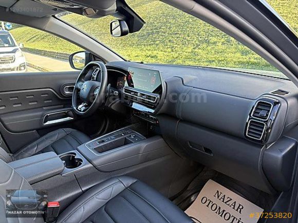 2024 MODEL HATASIZ BOYASIZ 17.000 KM'de C5 AİRCROSS SHİNE BOLD