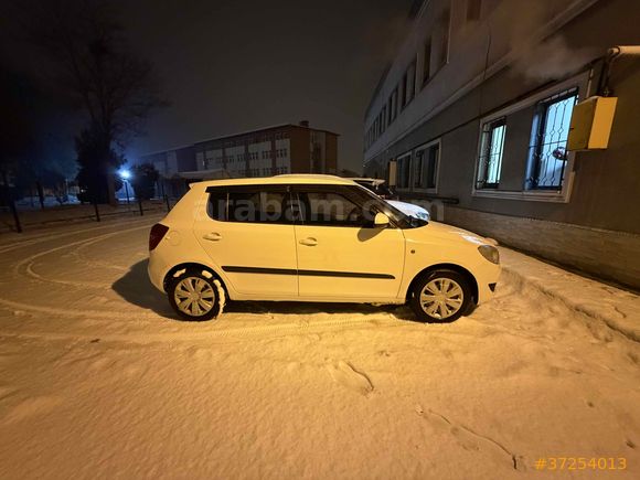 Sahibinden Skoda Fabia 1.2 Ambition 2012 Model 