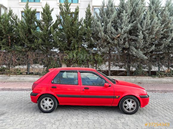 Sahibinden Ford Fiesta 1.4 Fun 2000 Model