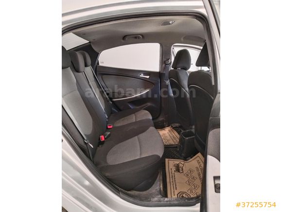 Sahibinden Hyundai Accent Blue 1.4 CVVT Mode 2011 Model