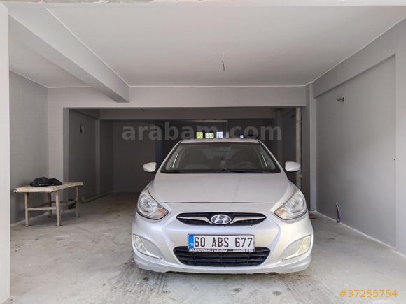 Sahibinden Hyundai Accent Blue 1.4 CVVT Mode 2011 Model