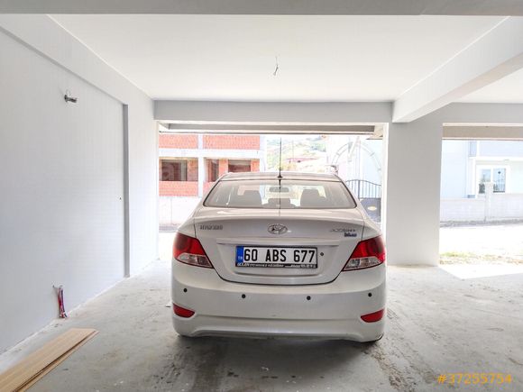 Sahibinden Hyundai Accent Blue 1.4 CVVT Mode 2011 Model