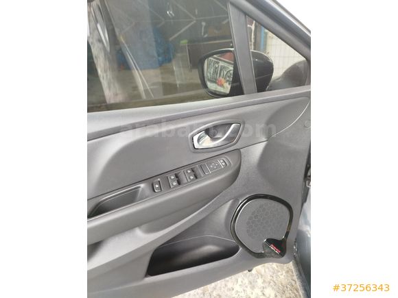 Sahibinden Renault Clio 0.9 TCe Touch 2019 Model