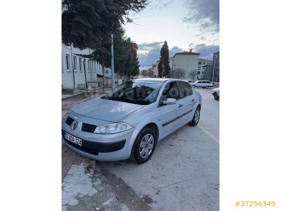 Sahibinden Renault Megane 1.6 Authentique 2004 Model 