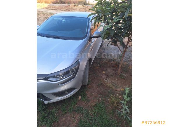Sahibinden Renault Megane 1.5 Blue DCI Touch 2020 Model