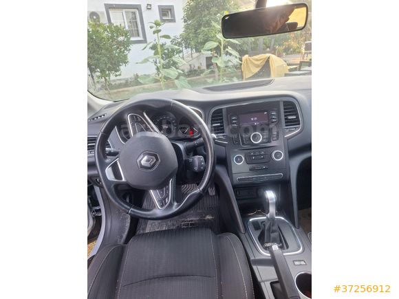 Sahibinden Renault Megane 1.5 Blue DCI Touch 2020 Model