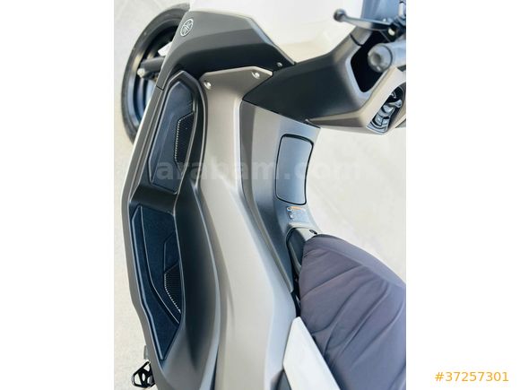 YAMAHA NMAX+155 + ÇİZİKSİZ KUSURSUZ