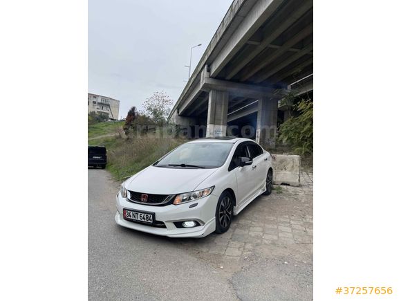 Sahibinden Acil Honda Civic 1.6 i-VTEC ECO Elegance 2015 Model 