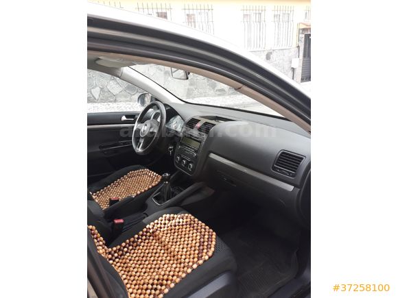 Sahibinden Volkswagen Jetta 1.6 TDi Comfortline 2010 Model