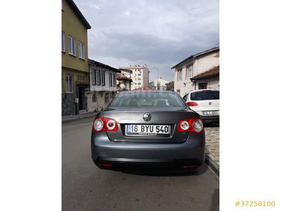 Sahibinden Volkswagen Jetta 1.6 TDi Comfortline 2010 Model