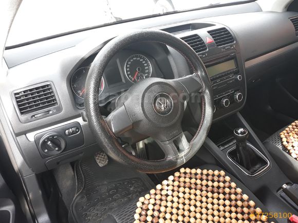 Sahibinden Volkswagen Jetta 1.6 TDi Comfortline 2010 Model