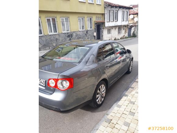 Sahibinden Volkswagen Jetta 1.6 TDi Comfortline 2010 Model