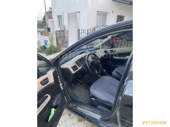 Son 2 gün 
 Peugeot 307 1.6 XT 2004 Model 