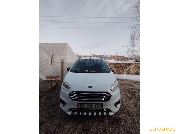 Sahibinden Ford Tourneo Courier 1.5 TDCi Titanium Plus 2021 Model