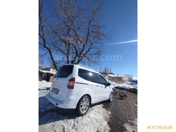 Sahibinden Ford Tourneo Courier 1.5 TDCi Titanium Plus 2021 Model