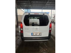 Sahibinden Peugeot Rifter 1.5 BlueHDI Allure 2023 Model 