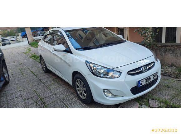 Sahibinden Hyundai Accent Blue 1.6 CRDI Mode 2014 Model Balıkesir