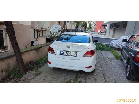 Sahibinden Hyundai Accent Blue 1.6 CRDI Mode 2014 Model Balıkesir
