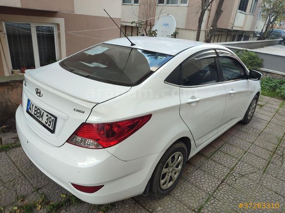Sahibinden Hyundai Accent Blue 1.6 CRDI Mode 2014 Model Balıkesir