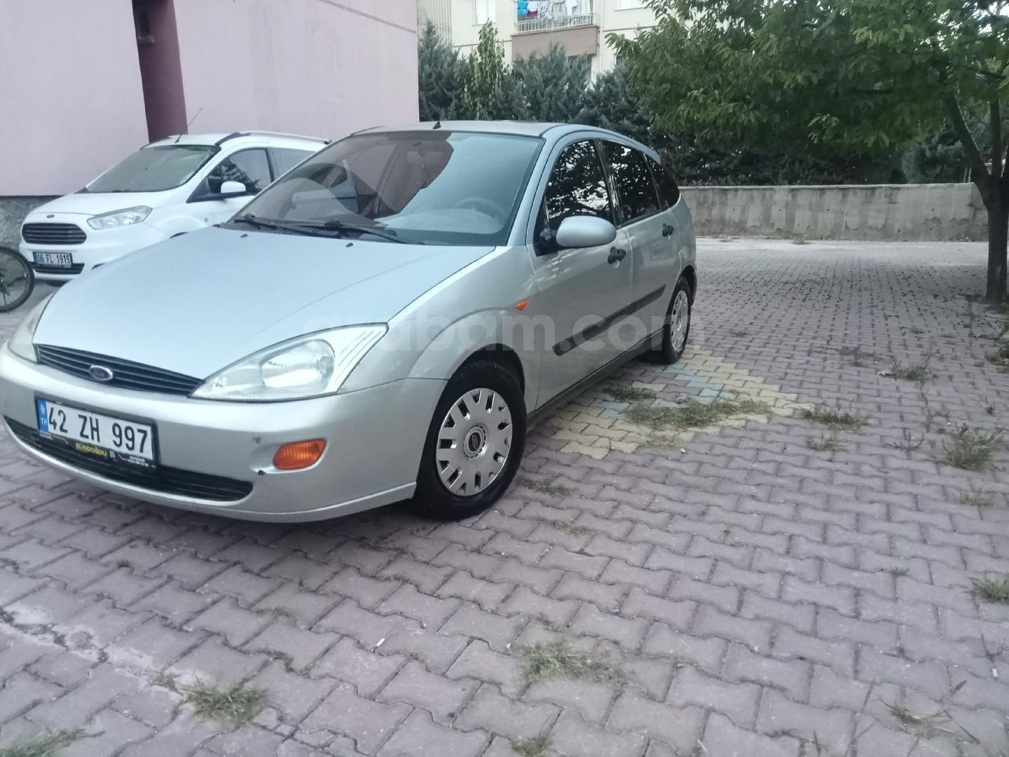 Sahibinden Ford Focus 1.6 Ghia 2000 Model Konya 300.852 KM Gri