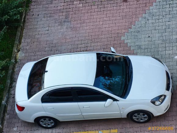 Sahibinden Kia Rio 1.5 CRDi Trend 2011 Model  279.500 km Beyaz
