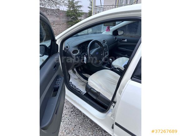 Sahibinden Ford Focus 1.6 TDCi Trend 2006 Model 