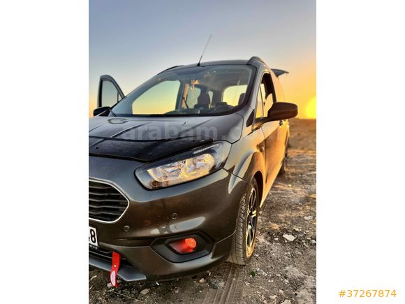 Sahibinden Ford Tourneo Courier 1.5 TDCi Titanium Plus 2022 Model 