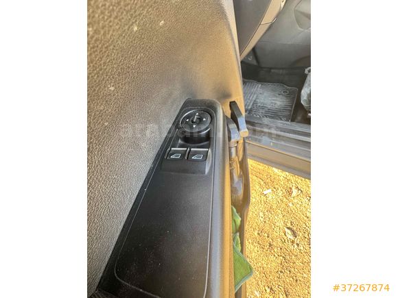 Sahibinden Ford Tourneo Courier 1.5 TDCi Titanium Plus 2022 Model 