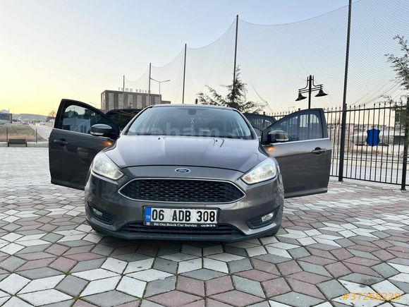 Sahibinden Ford Focus 1.5 TDCi Style 2016 Model  214.000 km Kahverengi